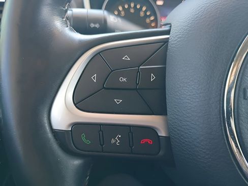 Used 2020 Jeep Compass Limited AWD/4WD image 6