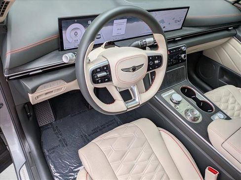Used 2025 Genesis GV80 3.5T image 10