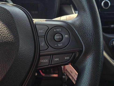 Certified 2020 Toyota Corolla LE FWD image 30