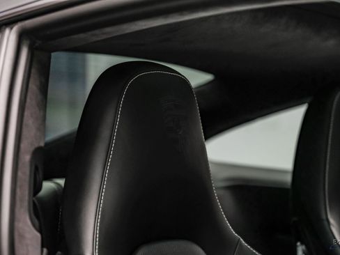 Used 2017 Porsche 911 Turbo S image 57