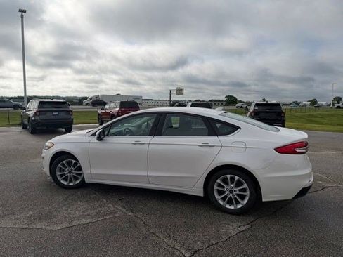 Used 2020 Ford Fusion SE FWD image 10