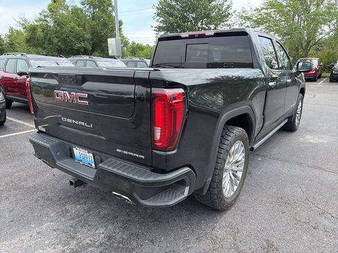 Used 2019 GMC Sierra 1500 Denali w/ Denali Ultimate Package AWD/4WD image 3