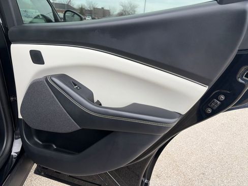 Used 2025 Ford Mustang Mach-E Premium image 35