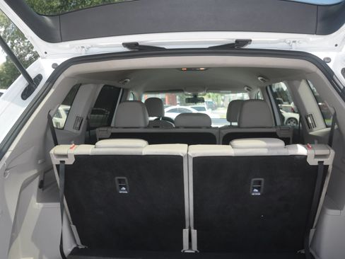 Used 2018 Volkswagen Atlas SE FWD image 29