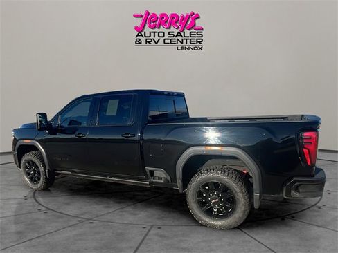 Used 2024 GMC Sierra 2500 AT4 w/ AT4 Premium Plus Package image 12