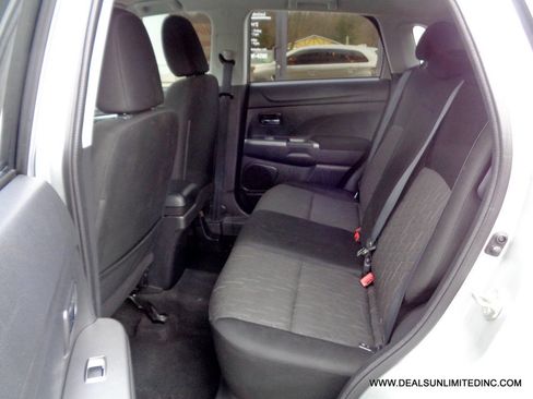 Used 2020 Mitsubishi Outlander Sport SE image 14