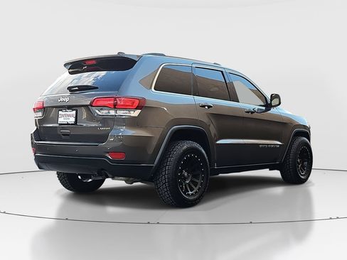 Used 2021 Jeep Grand Cherokee Laredo RWD image 5