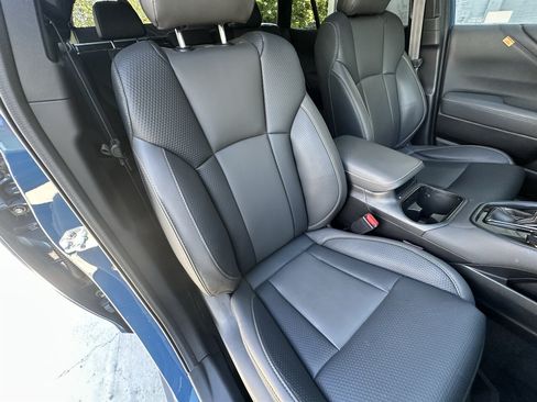 Used 2022 Subaru Outback Wilderness w/ Wilderness Package AWD/4WD image 7