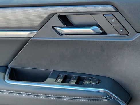 New 2026 GMC Acadia Elevation w/ Elevation Premium Package FWD image 44