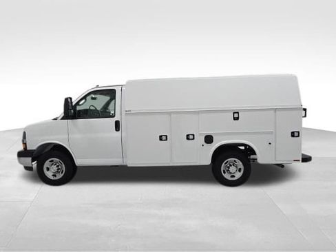New 2026 Chevrolet Express 3500 w/ Power Convenience Package RWD image 2