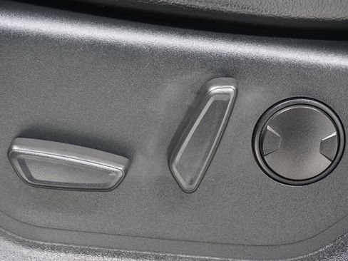 Used 2020 Ford F150 Lariat AWD/4WD image 16