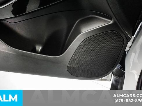 Used 2025 Chevrolet Trax LT FWD image 49
