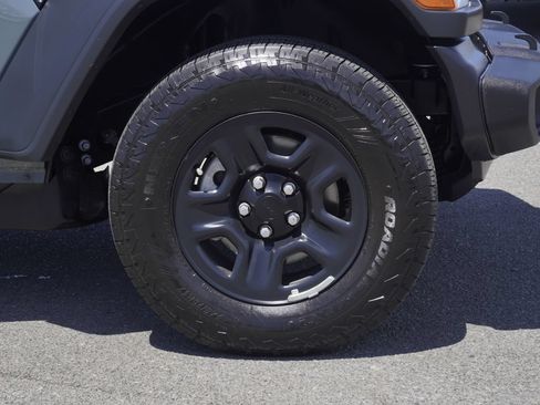 Certified 2026 Jeep Wrangler Unlimited Sport AWD/4WD image 10