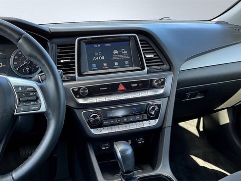 Used 2019 Hyundai Sonata SEL image 6
