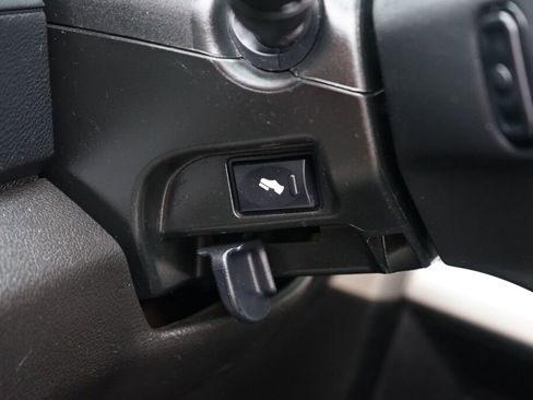 Used 2018 RAM 2500 Laramie w/ Convenience Group image 11