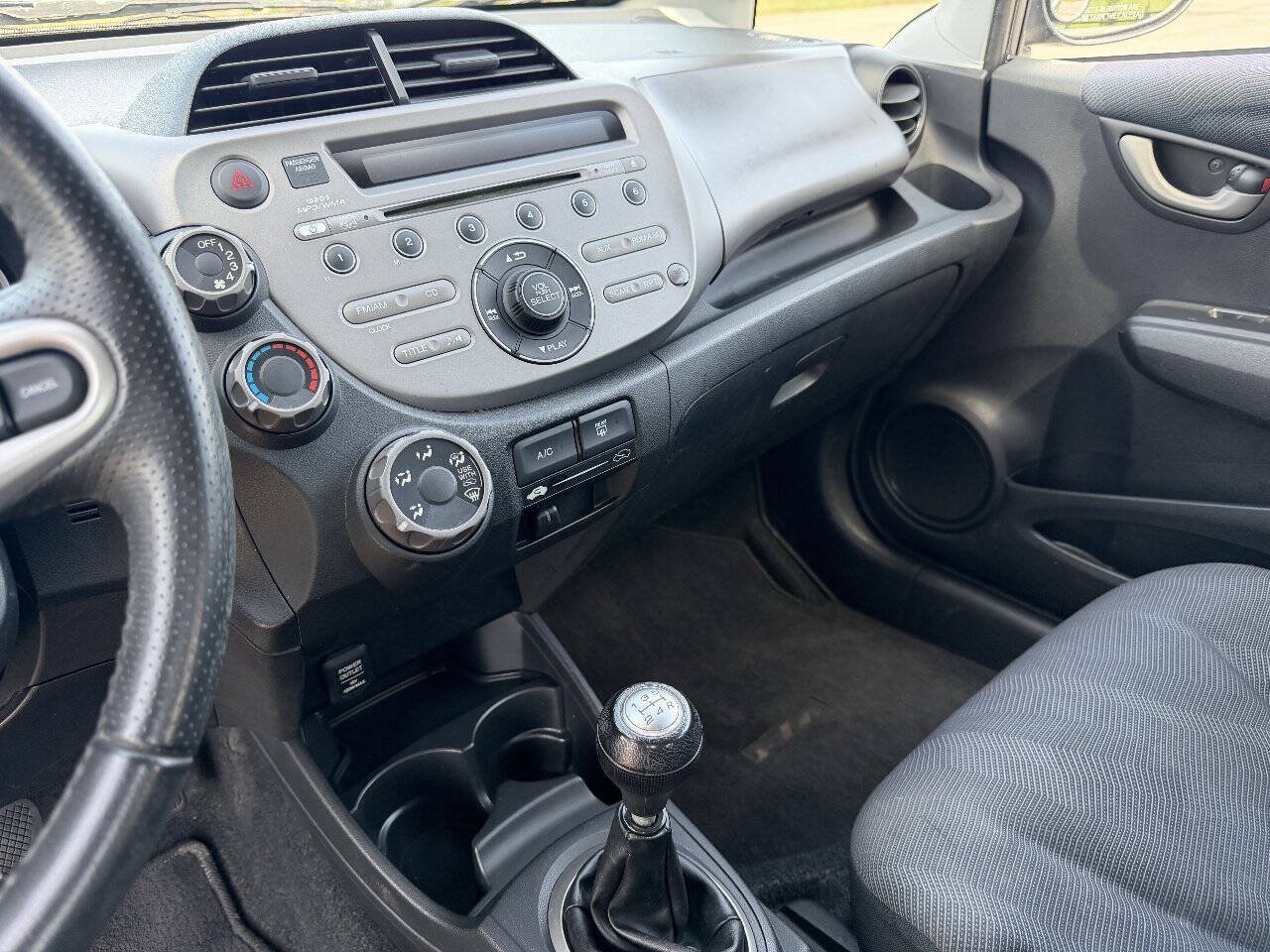 Used 2011 Honda Fit Sport image 13