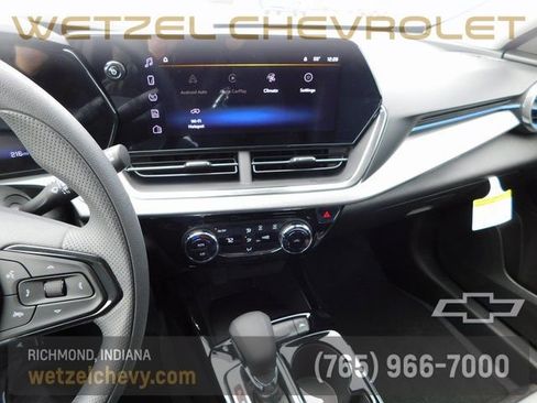 New 2026 Chevrolet Trax LT FWD image 30