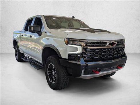 Used 2025 Chevrolet Silverado 1500 ZR2 w/ Technology Package AWD/4WD image 3