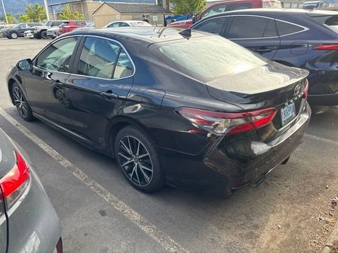 Certified 2023 Toyota Camry SE FWD image 3