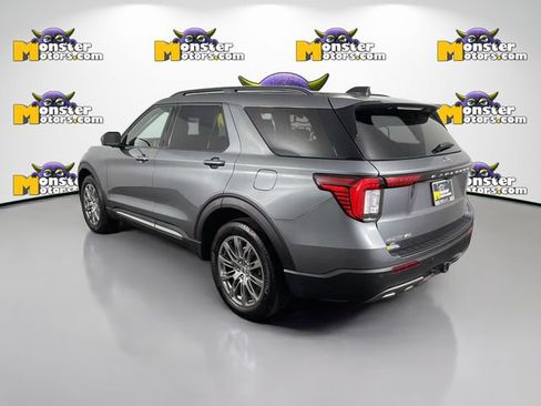 Used 2025 Ford Explorer Active w/ Active Comfort Package AWD/4WD image 7