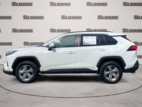 Used 2025 Toyota RAV4 XLE image 2