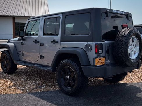 Used 2017 Jeep Wrangler Unlimited Sport w/ Quick Order Package 24S AWD/4WD image 21
