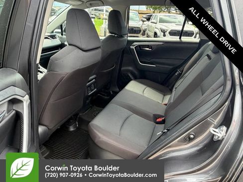 Used 2025 Toyota RAV4 XLE AWD/4WD image 20