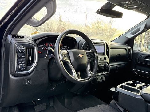 Used 2020 Chevrolet Silverado 1500 LT image 10