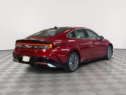 New 2025 Hyundai Sonata Limited image 5