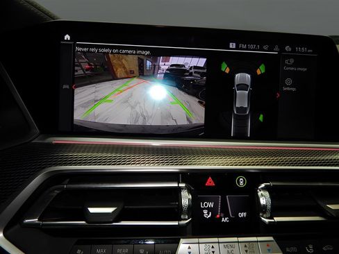 Used 2023 BMW X6 xDrive40i w/ M Sport Package image 23