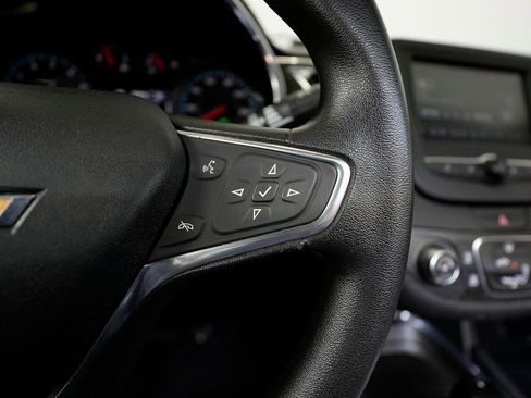 Used 2018 Chevrolet Malibu LT image 22