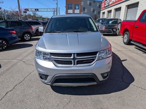 Used 2019 Dodge Journey GT image 4