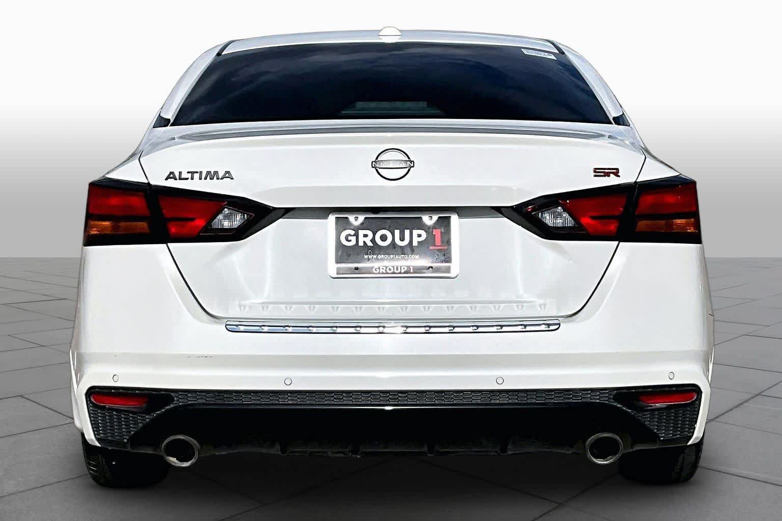Used 2023 Nissan Altima 2.5 SR FWD image 5