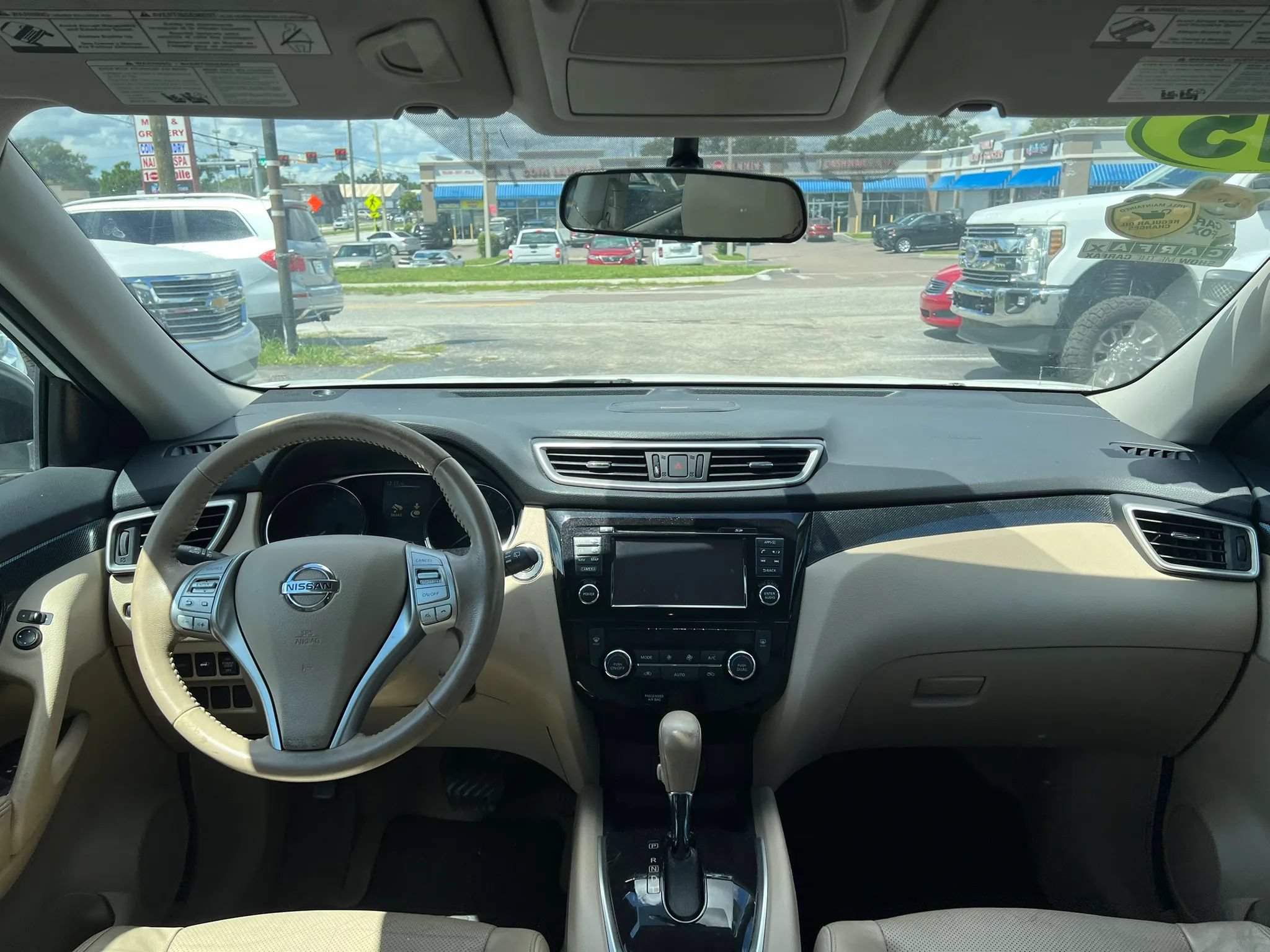 Used 2015 Nissan Rogue SL FWD image 11