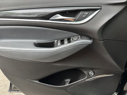 Used 2023 Buick Enclave Essence w/ Experience Buick Package image 8