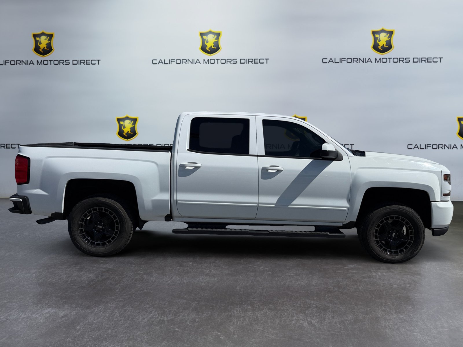 Used 2017 Chevrolet Silverado 1500 LT w/ All Star Edition AWD/4WD image 6