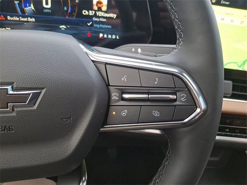 Certified 2025 Chevrolet Equinox ACTIV w/ Convenience Package III image 23