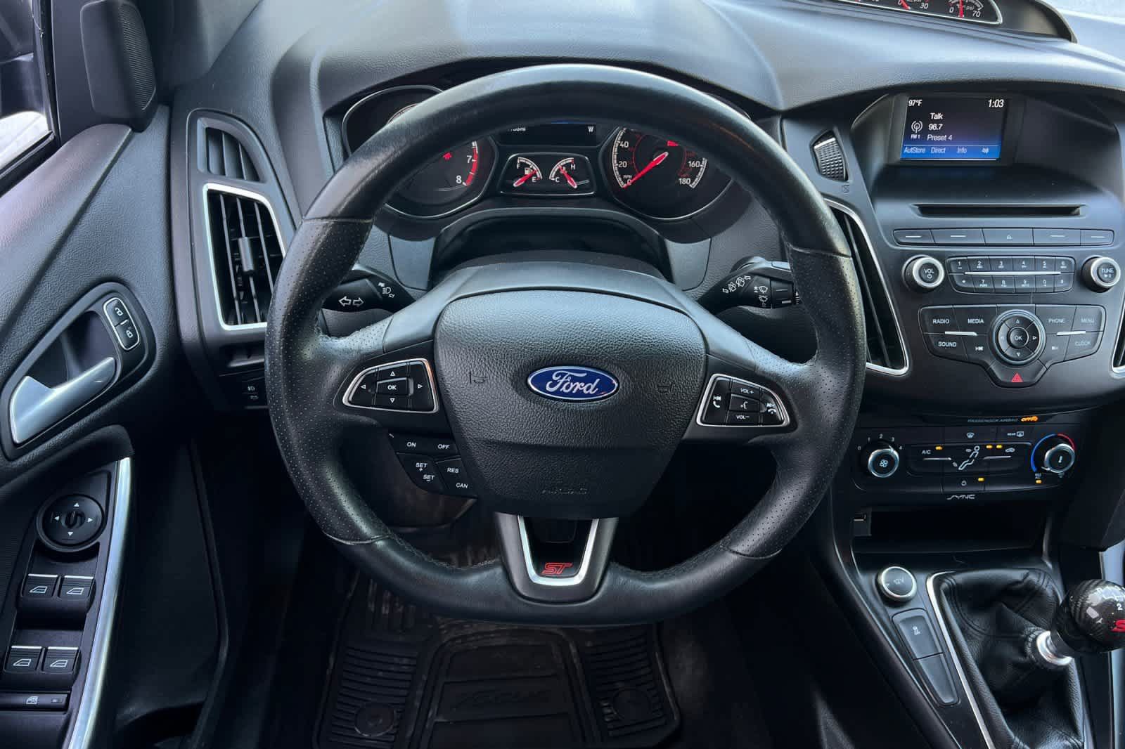 Used 2017 Ford Focus ST FWD image 16