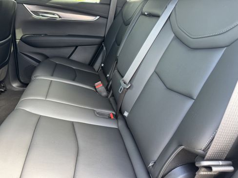 Used 2021 Cadillac XT5 Luxury image 16