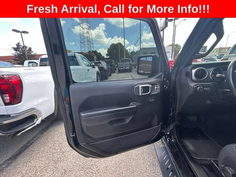 Used 2021 Jeep Wrangler Unlimited Sport AWD/4WD image 12