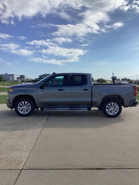 Used 2021 Chevrolet Silverado 1500 Custom AWD/4WD image 2