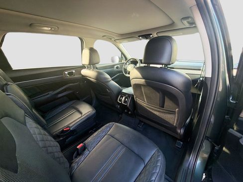 Used 2021 Kia Sorento SX Prestige image 30