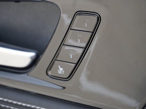 Used 2023 Acura MDX Advance image 24