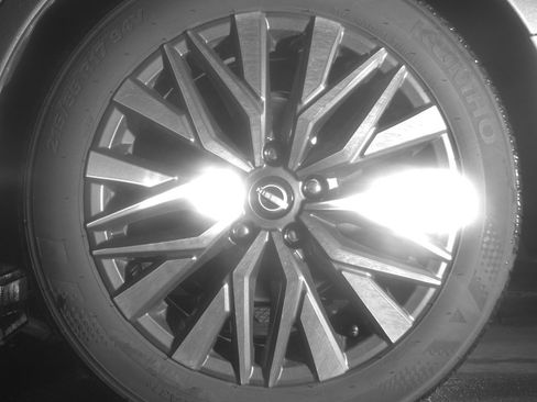 Used 2025 Nissan Altima 2.5 SV image 14