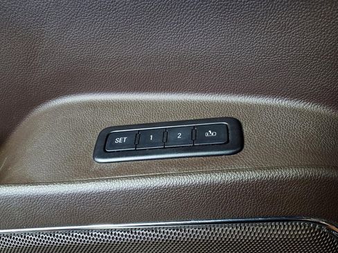Used 2015 GMC Yukon XL Denali w/ Open Road Package AWD/4WD image 17