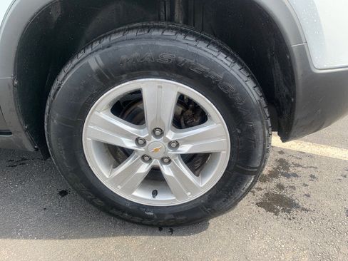 Used 2017 Chevrolet Trax LS AWD/4WD image 5