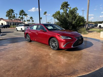 New 2025 Lexus ES 350 w/ Premium Package