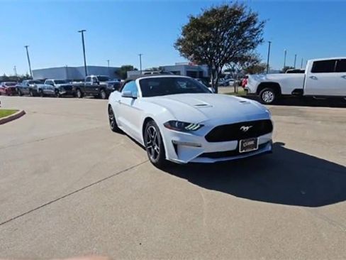 Used 2023 Ford Mustang Premium image 2