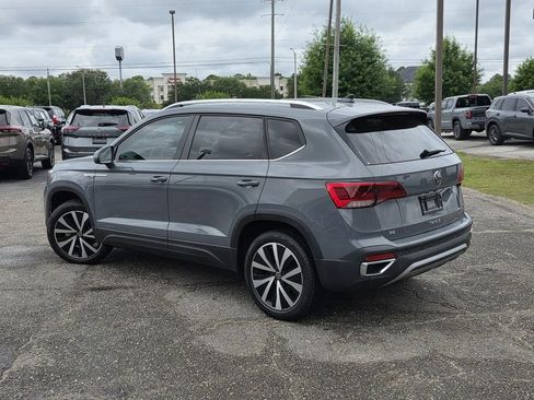 Used 2024 Volkswagen Taos SE FWD image 5