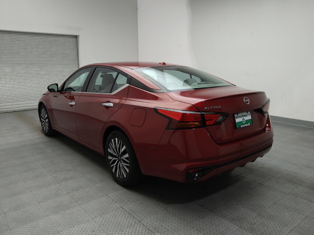 Used 2025 Nissan Altima 2.5 SV FWD image 5